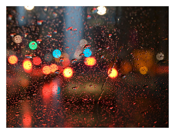 OLYMPUS DIGITAL CAMERAa rainy night on Bay Street